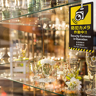 5ヶ国語ステッカー 防犯カメラ