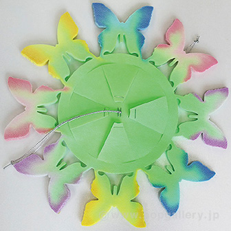 不織布蝶ガーランド