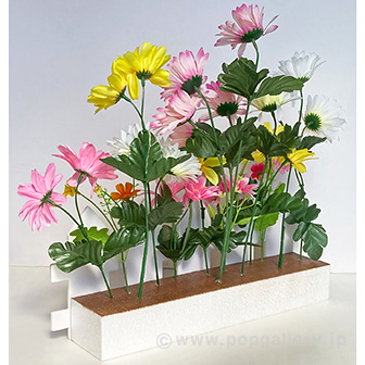 ガーベラ垣根アレンジ