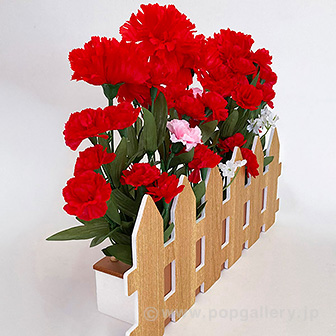 カーネーション垣根アレンジ
