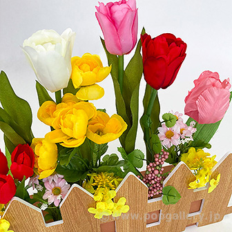 チューリップ垣根アレンジ