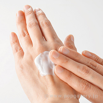 ハンドクリーム＆ふんわりハンカチ